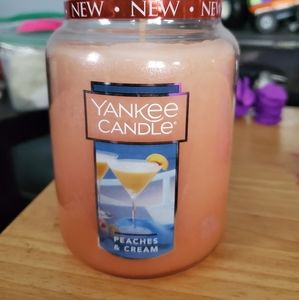 Peaches and Cream Yankee Candle